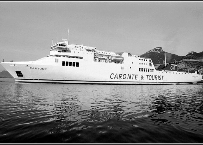 Nave Cartour